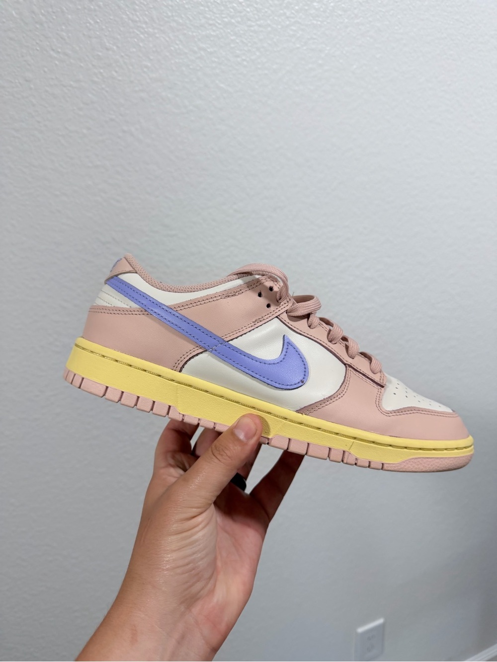 Nike dunk low pink